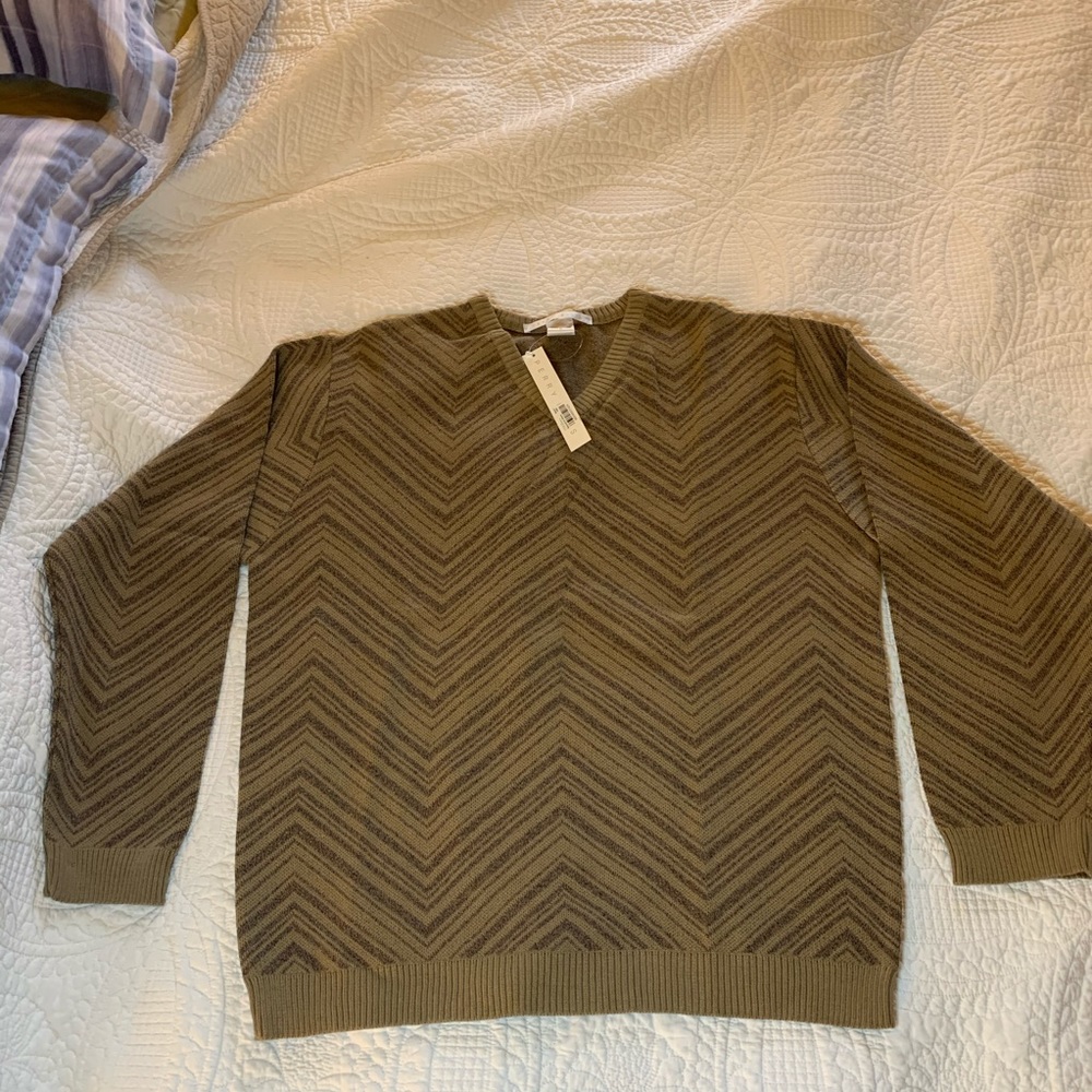 Sweater Perry Ellis size M V neck NWT